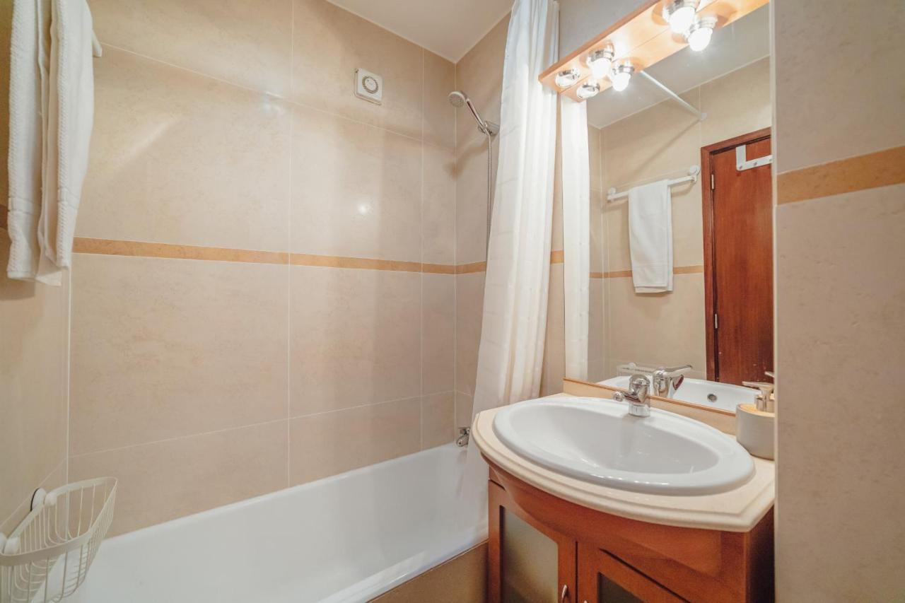 Bright Boavista By Vacationy Apartment Porto Ngoại thất bức ảnh